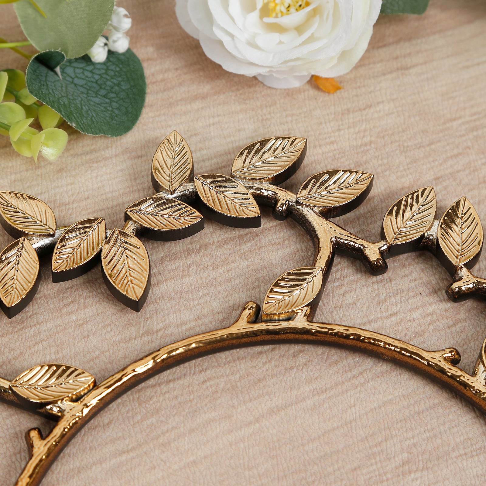 6 Pack Acrylic Plastic Charger Plates in Gold Leaf Wreath Design – 13" Round Decorative Dinner Table Plates - Image 8